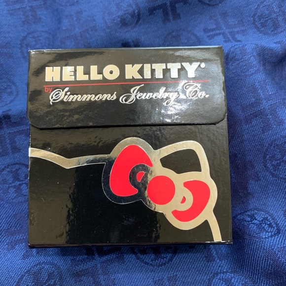 Hello Kitty Watch by Kimora Lee  Simmons - Picture 10 of 12
